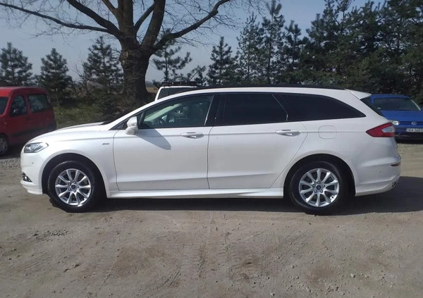 Ford Mondeo cena 41900 przebieg: 126000, rok produkcji 2017 z Pszów małe 529